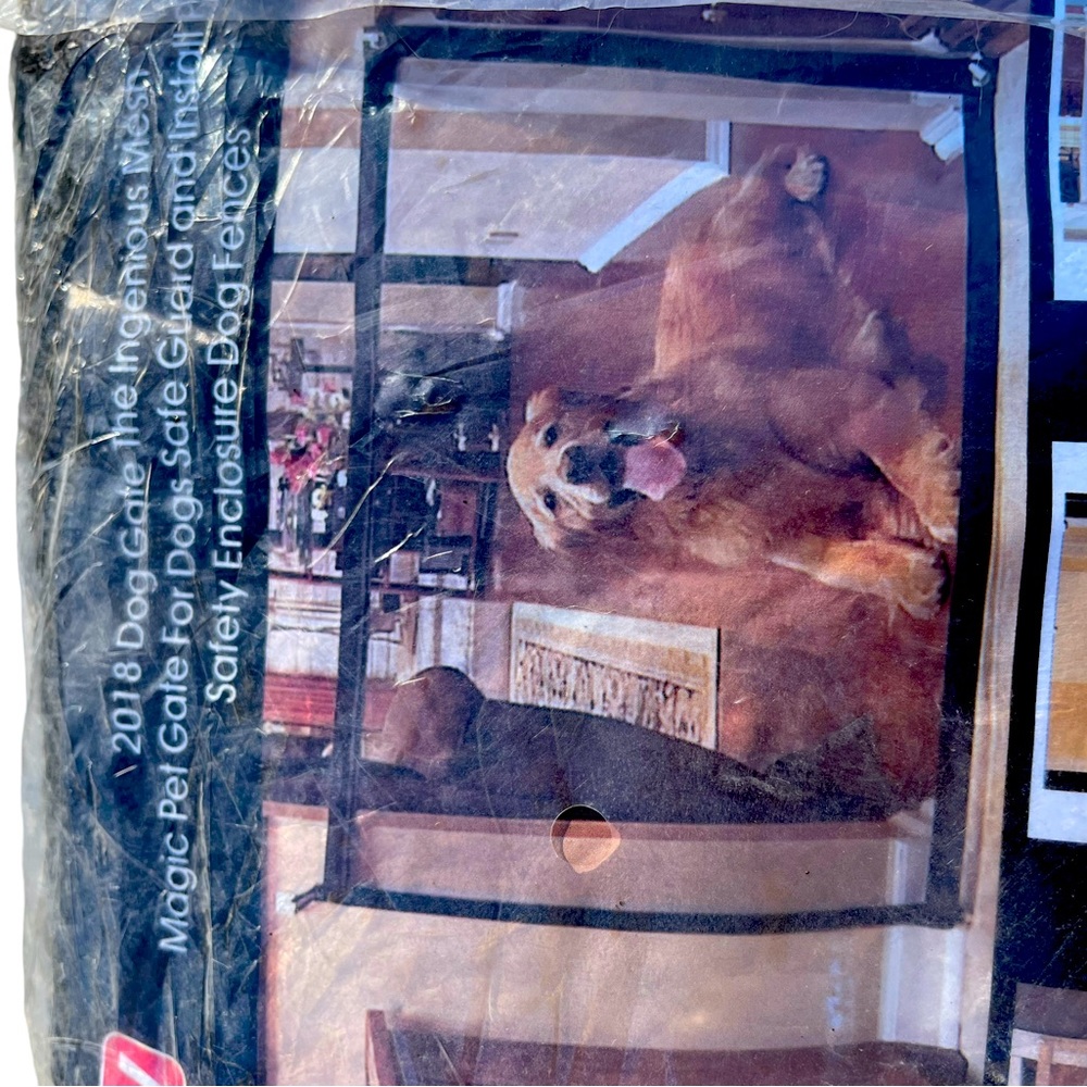 Coerni Magic Gate Pet Guard Mesh Dog Gate New in Package - Picture 3 of 3